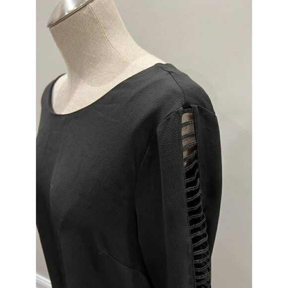 ASTR Ladder Cutout Top in Black Size L - Picture 4 of 5